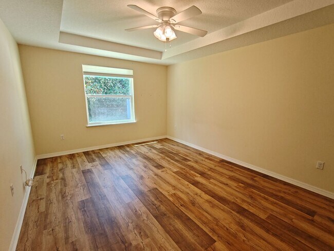 Building Photo - Charming & Modern 3-Bedroom Home with Brig...