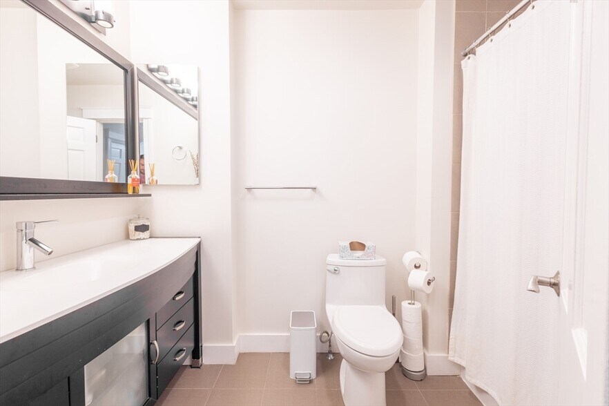 Building Photo - 57 Appleton St