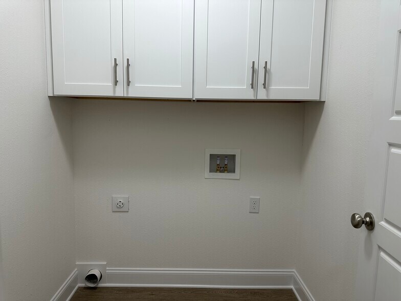 Building Photo - 84 Jackson Creek Dr