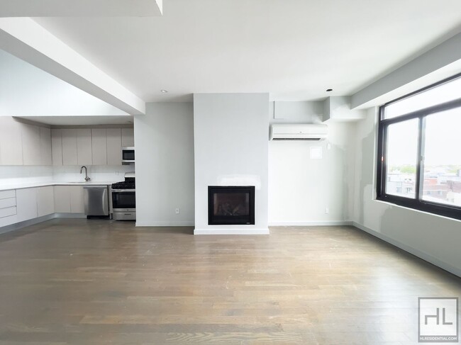 Building Photo - Bushwick Avenue / Expansive Spacious 2 Bed...