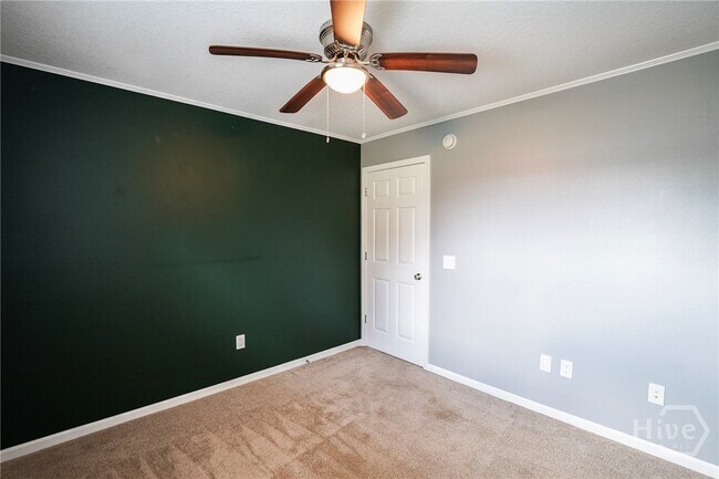 Building Photo - 170 Willow Oak Dr