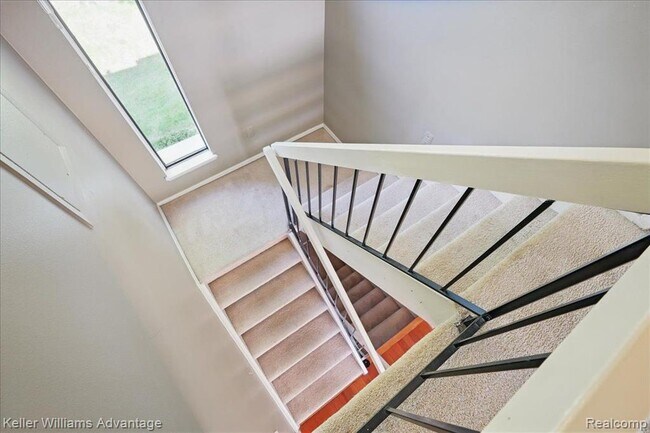 Building Photo - 5321 Fairway Ln