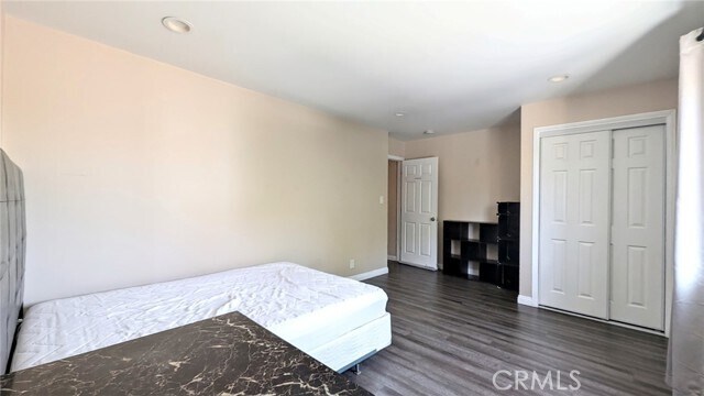Building Photo - 1299 W 37th Dr