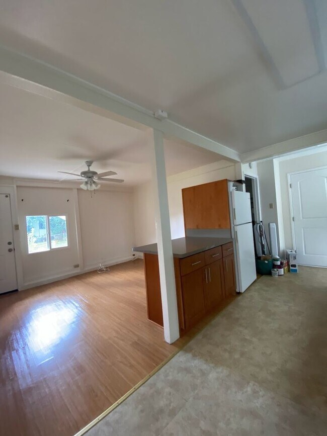 Building Photo - 3280 Kikilia Pl