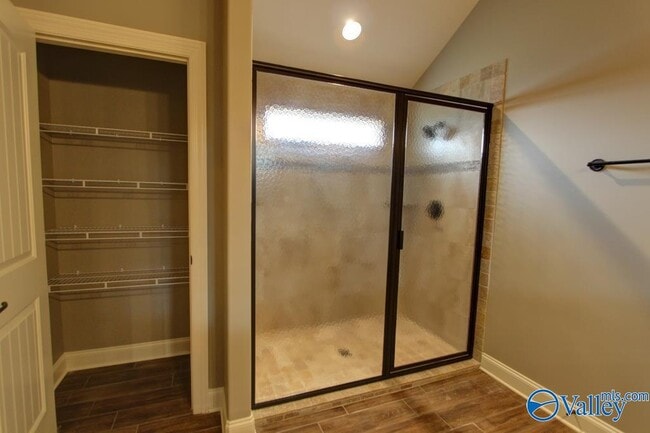 Building Photo - 22947 Pin Oak Dr