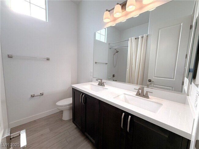 Building Photo - 724 Omaggio Pl