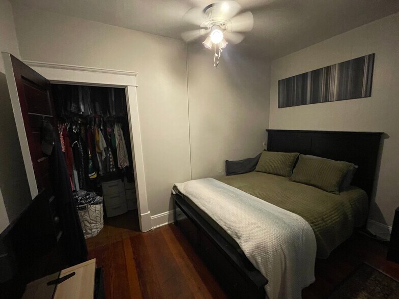 Building Photo - 1157 Michigan Ave