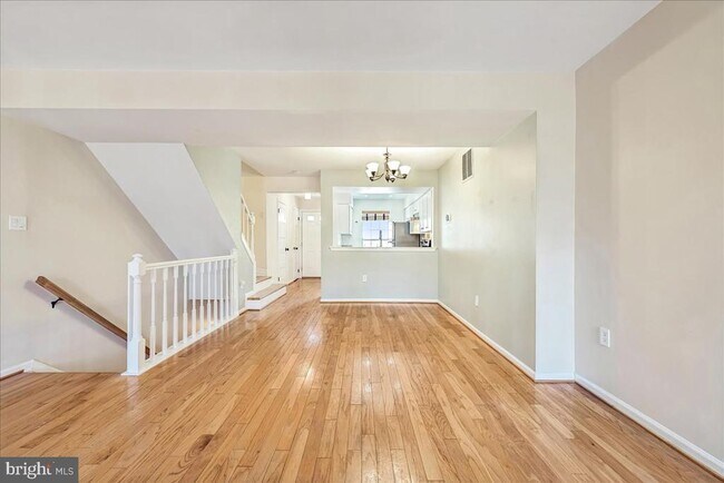 Building Photo - 2002 Derby Ridge Ln