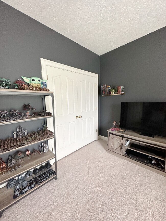 Building Photo - 5004 Hunter Ln