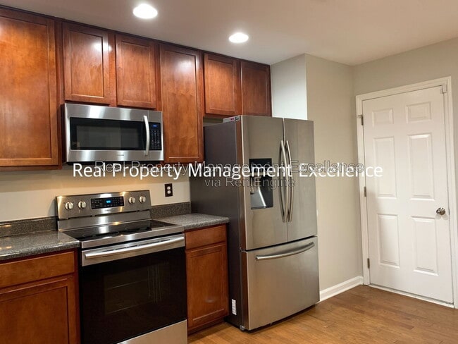 Building Photo - 3214 Geary Trl