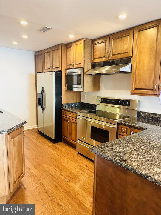 Building Photo - 1117 Harvard St NW