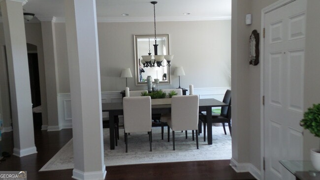 Building Photo - 206 Lake Forest Dr