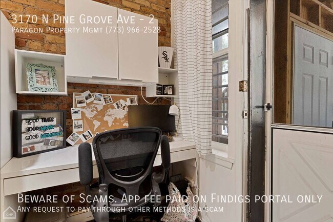 Building Photo - 3170 N Pine Grove Ave