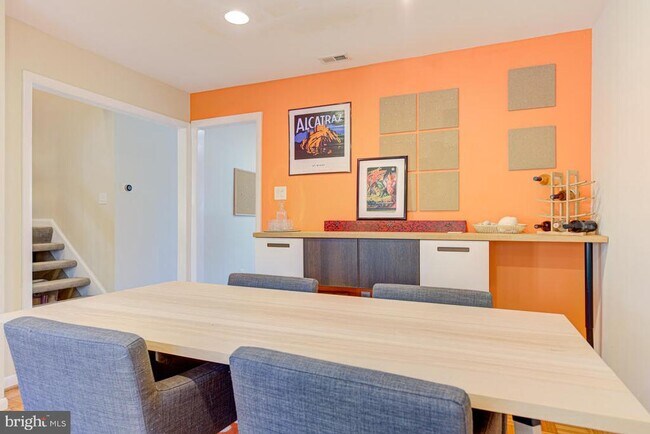 Building Photo - 11621 Newbridge Ct