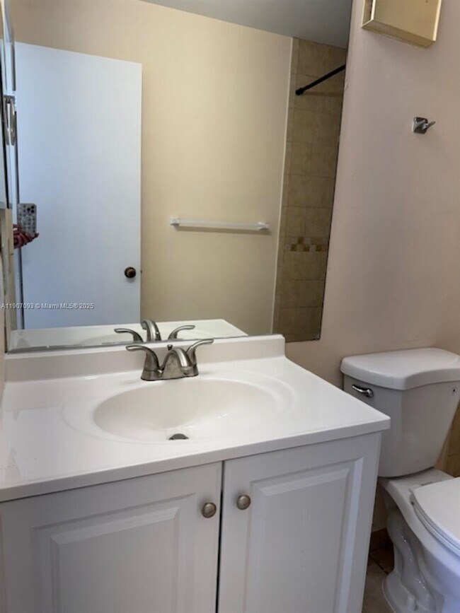 Building Photo - 4570 SW 68th Ct Cir