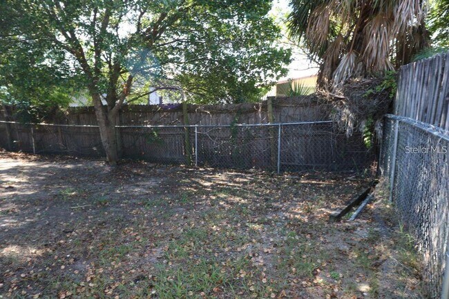 Building Photo - 12219 Partridge Hill Row