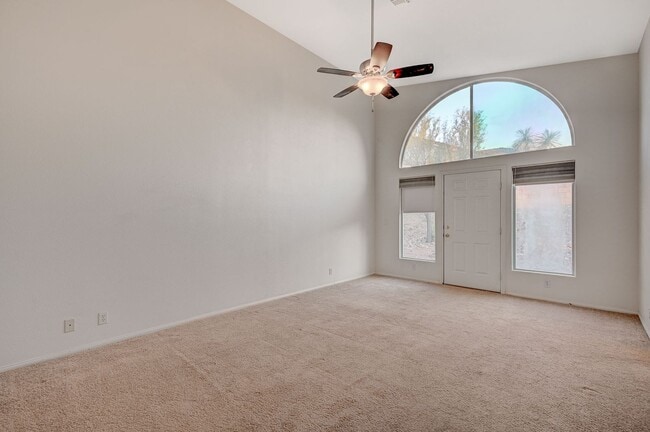 Building Photo - Great Calico Ridge Home