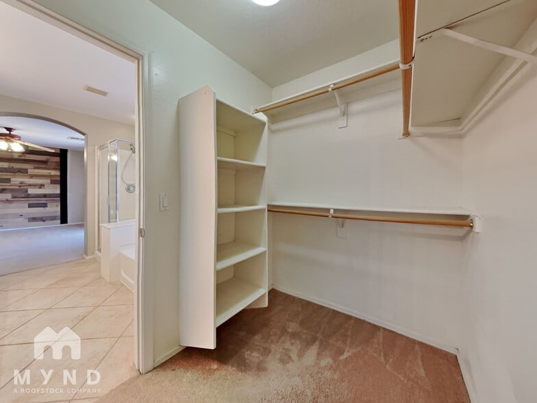 Building Photo - 2534 W Old Paint Trail