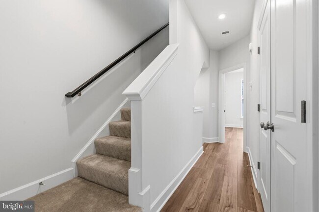 Building Photo - 602 Watermans Dr