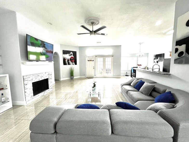 Building Photo - 10807 Summer Meadows Ct