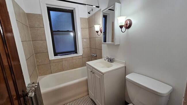 Building Photo - 5503 N Campbell Ave