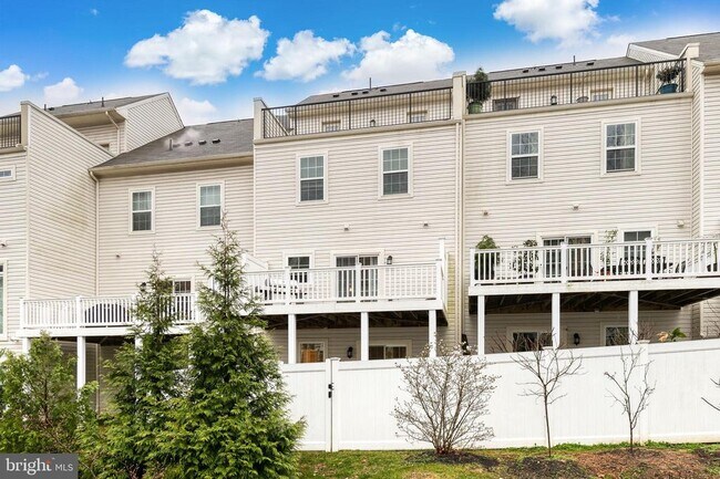 Building Photo - 1071 Red Clover Rd