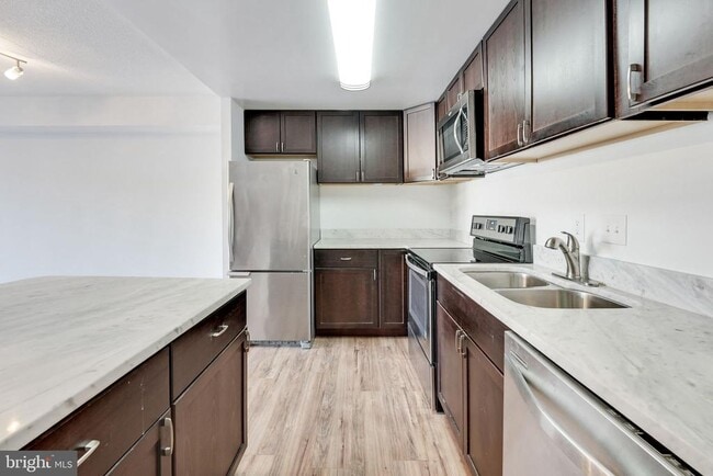 Primary Photo - 6300 Stevenson Ave