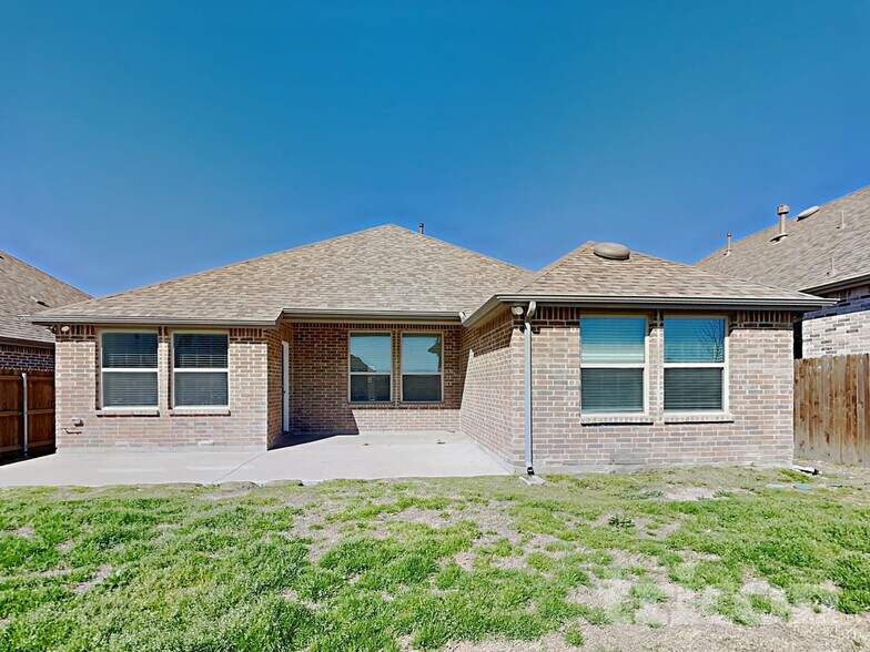 Building Photo - 2019 Clear Br Wy