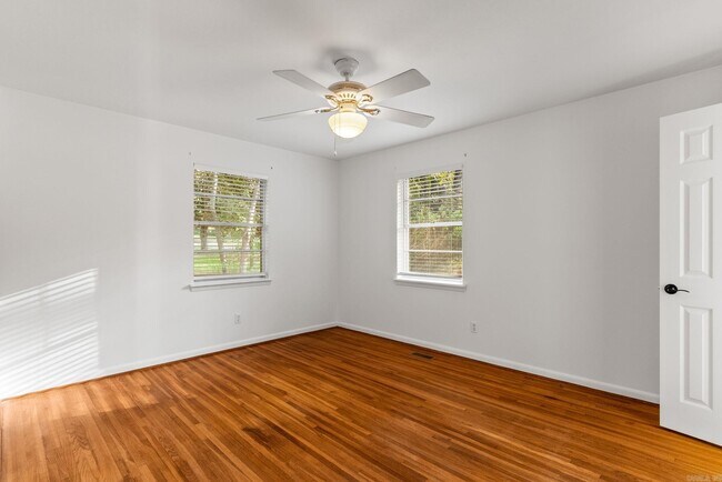 Building Photo - 26 Frostwood Dr