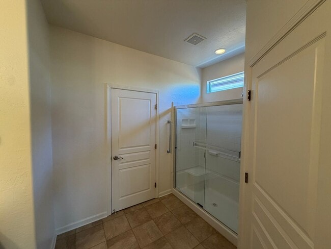 Building Photo - 55+ Del Webb home in Somersett