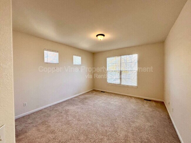 Building Photo - 12920 Vallejo Cir