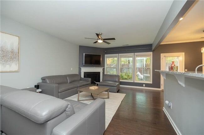 Building Photo - 7245 Heritage Oak Ct