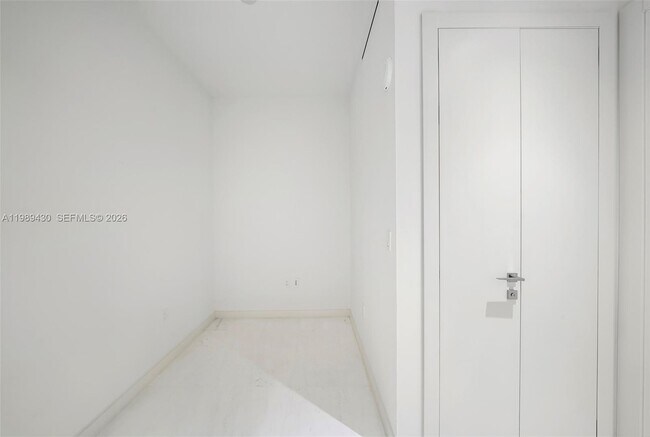 Building Photo - 300 Biscayne Blvd Way