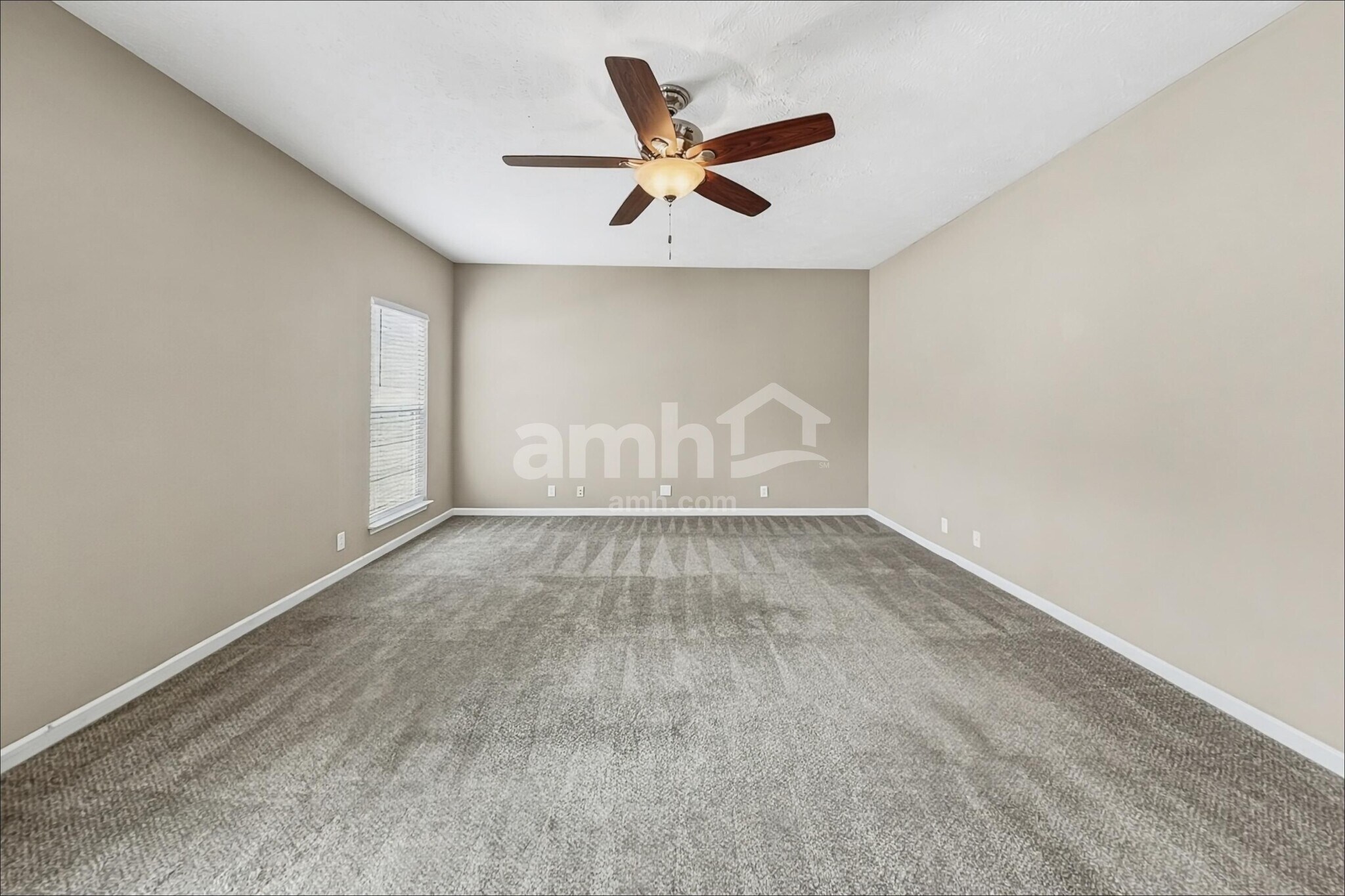 Building Photo - 620 Buck Cherry Way