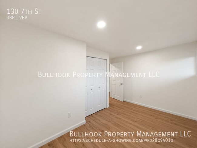 Building Photo - Move in Special - $300 off first FULL mont...