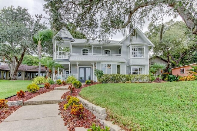 Building Photo - 1205 N Bayshore Dr
