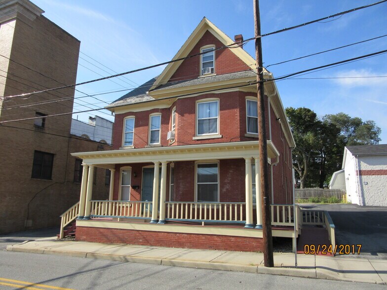 Building Photo - 1401 9th St