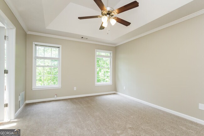 Building Photo - 660 Scenic View