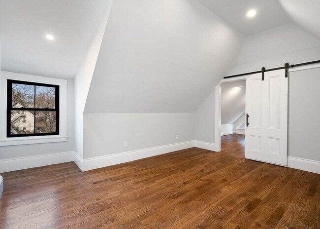 Building Photo - 31 Monadnock St