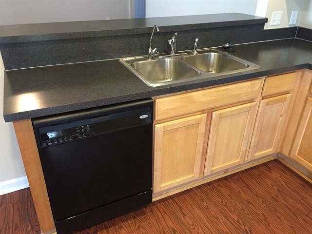 Building Photo - 26 Hartland Ct