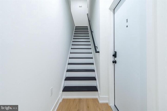 Building Photo - 737 N 42nd St