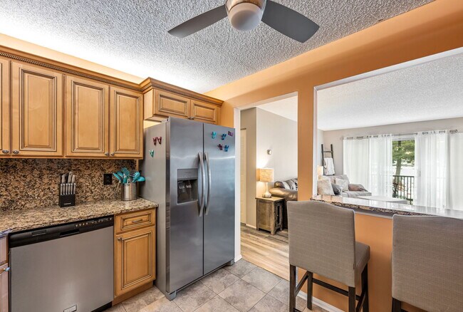 Building Photo - 197 Robertson Way