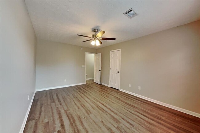 Building Photo - 603 Stonecrest Dr