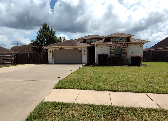 Primary Photo - 6790 Woodridge Drive