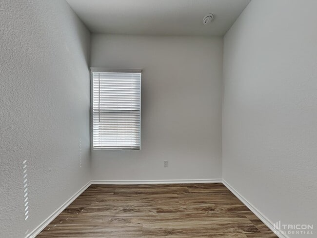 Building Photo - 1210 Cattail Ln