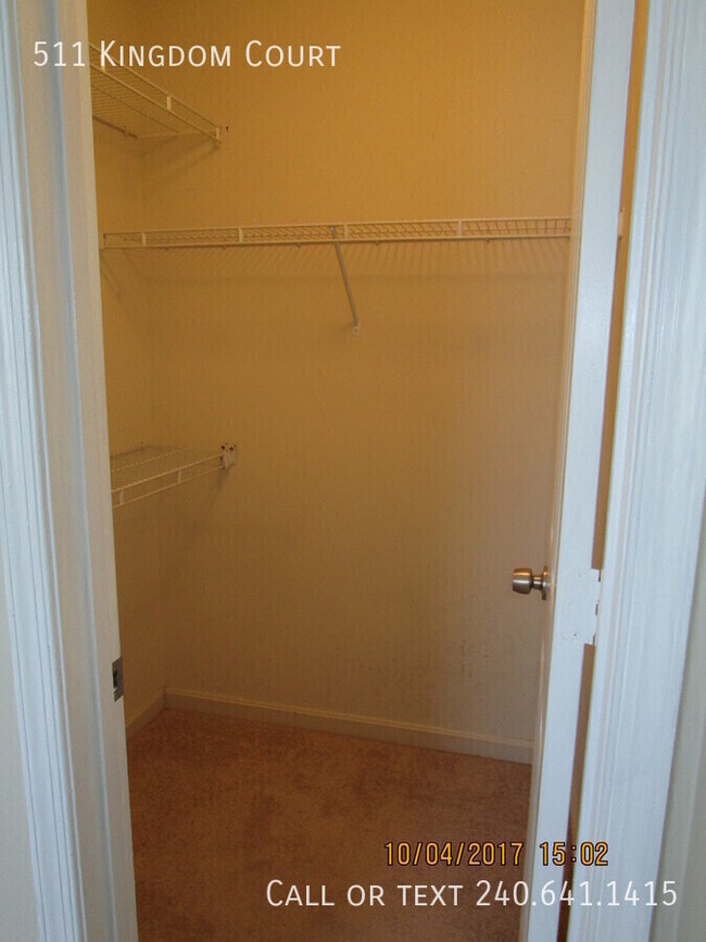 Building Photo - 511 Kingdom Ct