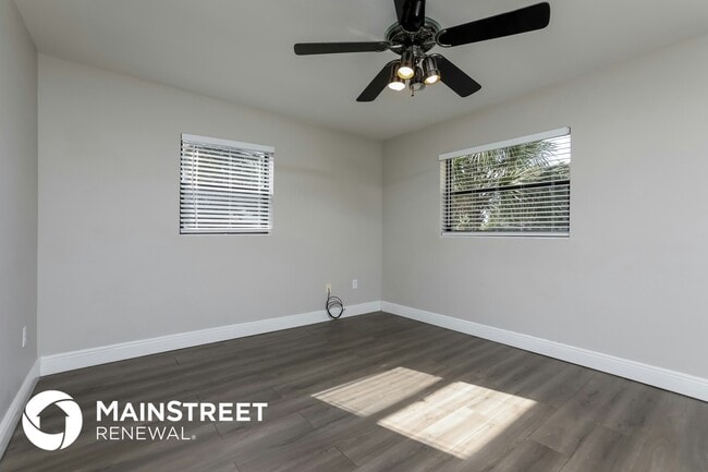 Building Photo - 805 Terry Lynn Dr