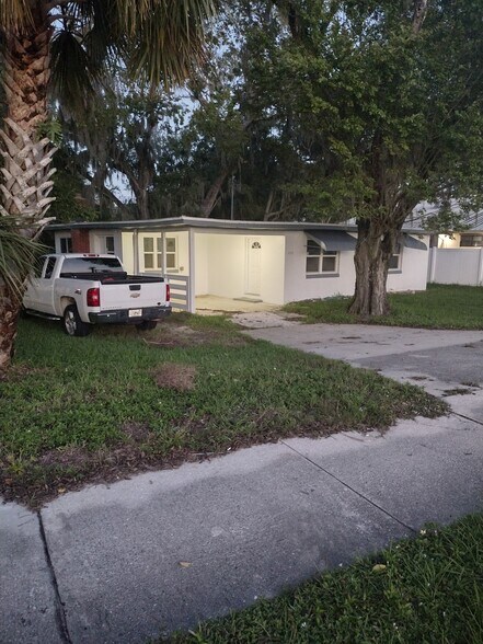 Primary Photo - 635 N Nova Rd