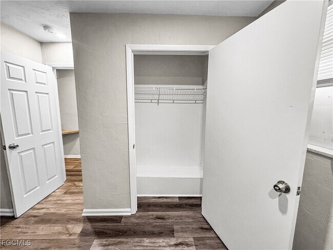 Building Photo - 3744 Estelle Ave