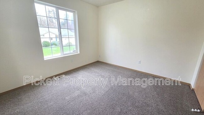 Building Photo - 2122 Tidepool Pl E